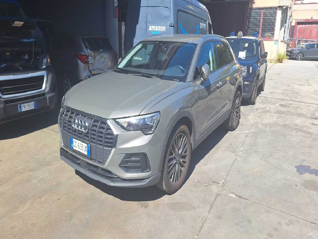 Audi Q3 35 TDI quattro S tronic Business, 2020