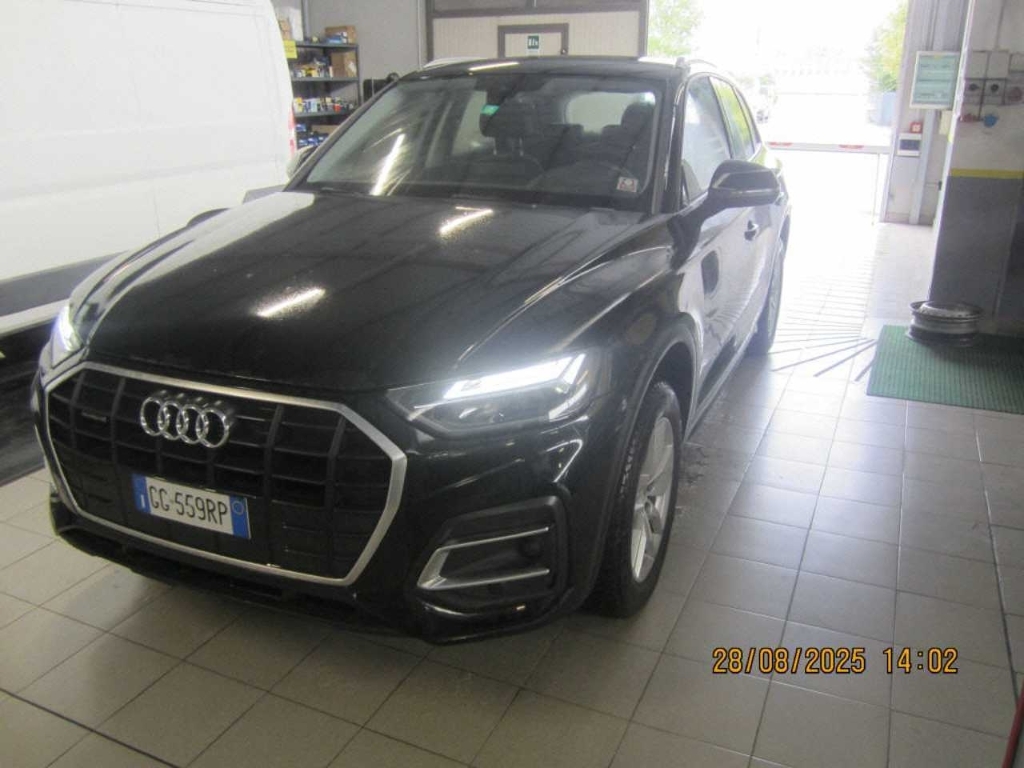 Audi Q5 40 TDI Business quattro S tronic, 2021
