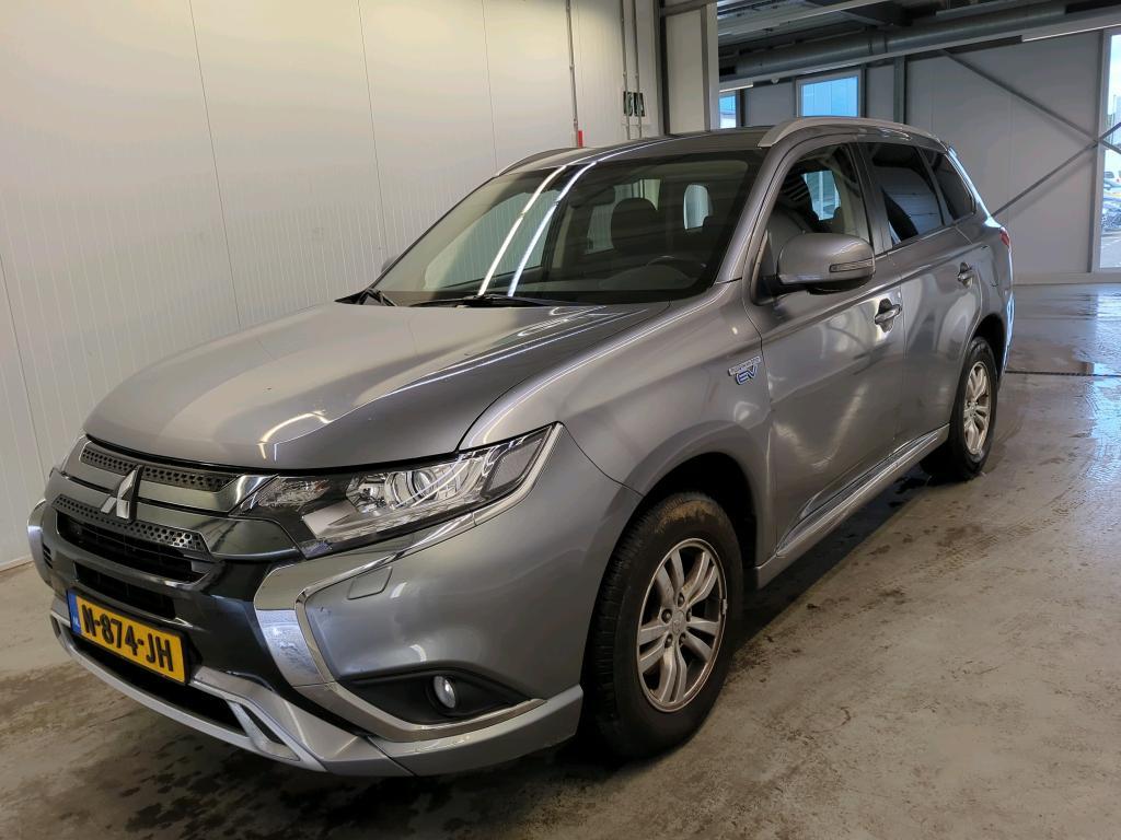 Mitsubishi Outlander (outgoing) PHEV 2.4 165kW 4WD Pure CVT, 2021