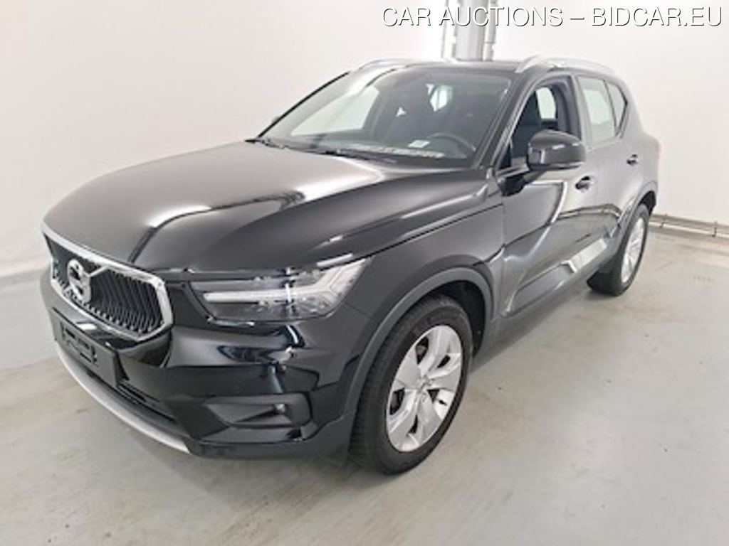 Volvo XC40 1.5 T2 MOMENTUM PRO