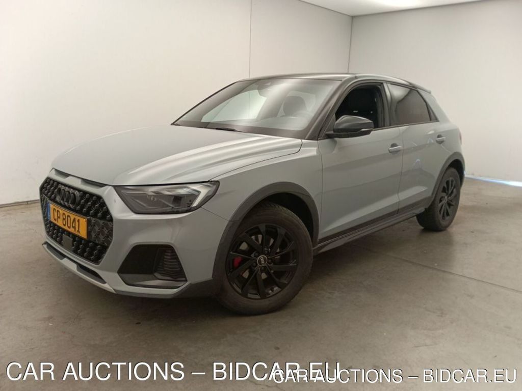 Audi A1 citycarver A1 CITYCARVER 35 TFSI S TRONIC (EU6AP), 2021