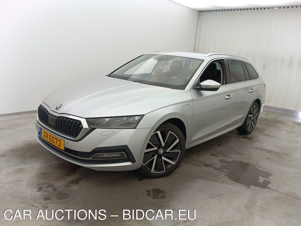 Skoda Octavia combi - 2020 OCTAVIA SW 1.4 TSI PHEV STYLE DSG, 2021