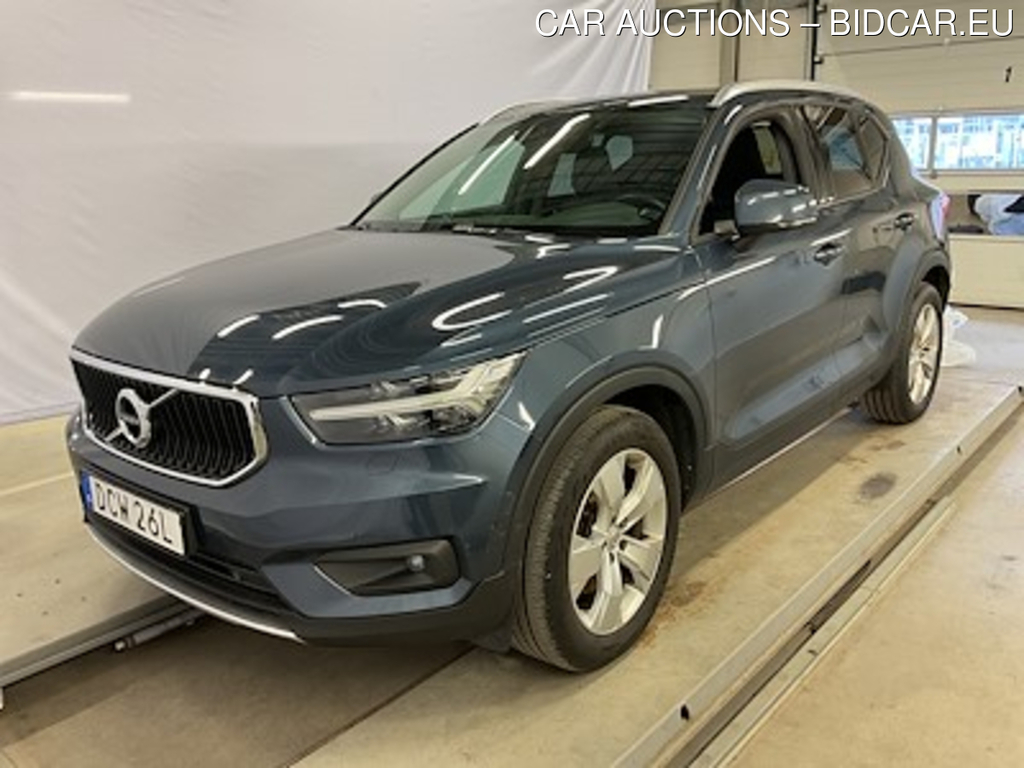 Volvo XC40 B4 AWD Momentum Adv Navi Pro Ljus Skinn Drag Kamera Navi