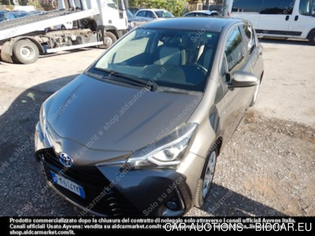 Toyota yaris 1.5 hybrid active hatchback -