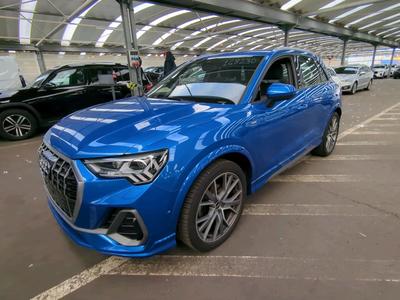 Audi Q3 35 TDI S line, 2021