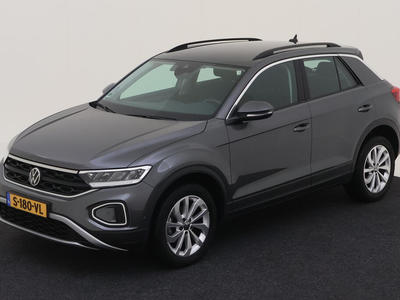 Volkswagen T-roc 1.0 TSI 110PK LIFE MULTIMEDIA TREKHAAK, 2023