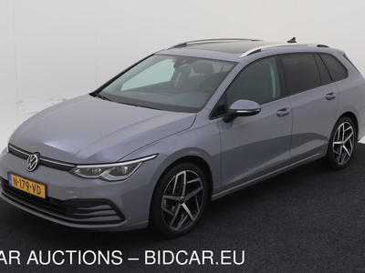 Volkswagen Golf variant 1.0 TSI 110PK DSG LIFE PANO TREKHAAK, 2022