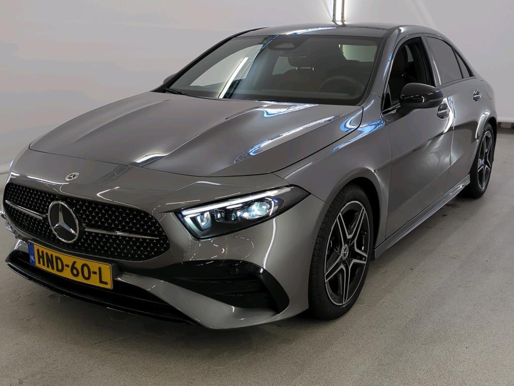 Mercedes-Benz A-KLASSE 180 STAR EDITION AMG LINE, 2025