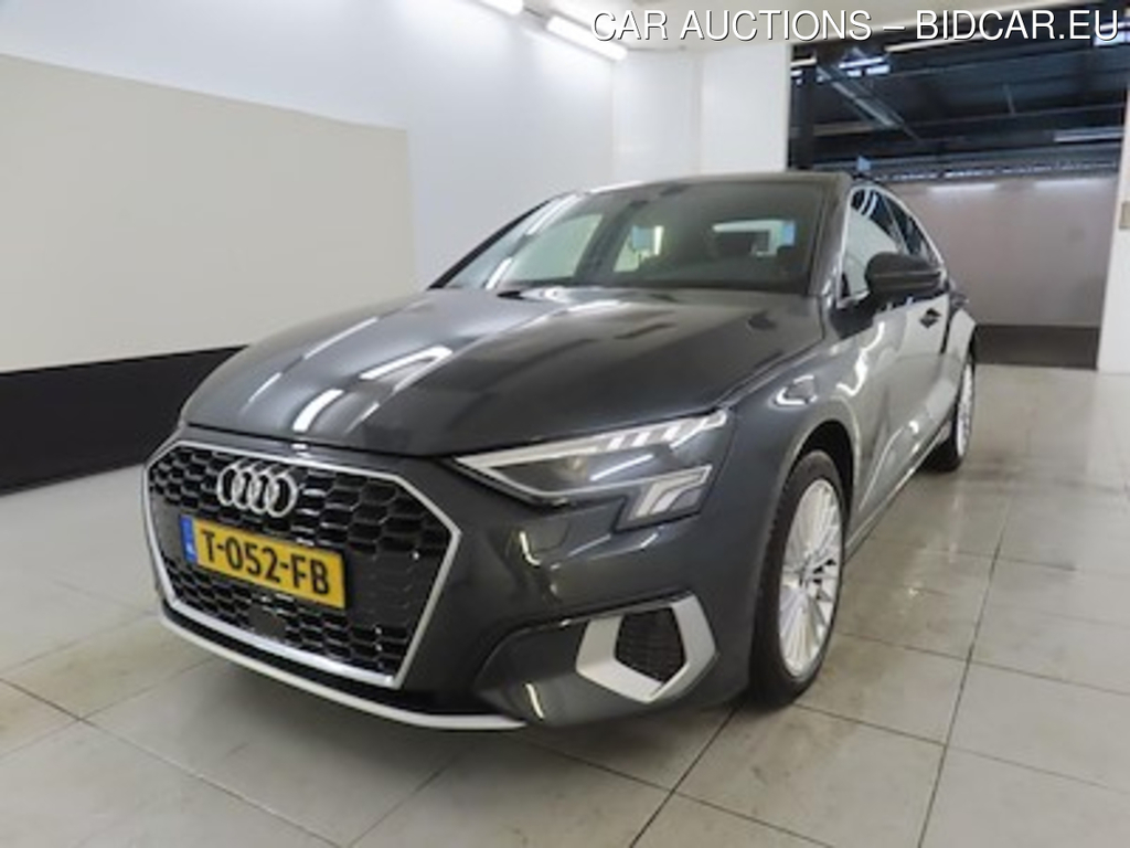 Audi A3 limousine 30 TFSI S tronic Advanced edition 4d