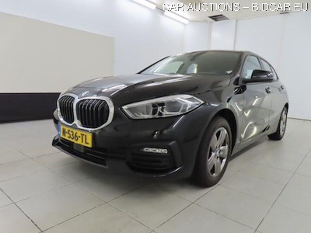 BMW 1 serie 118iA Business Edition 5d