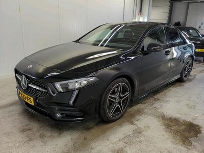 Mercedes-Benz A200 1.3 120kW Business Solution AMG sedan DCT, 2022
