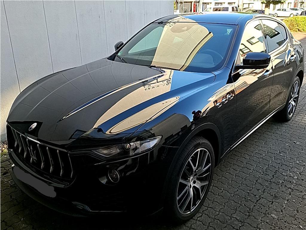 Maserati Levante Q4, 2020