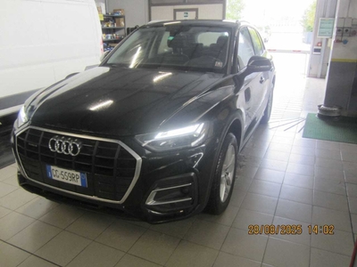 Audi Q5 40 TDI Business quattro S tronic, 2021