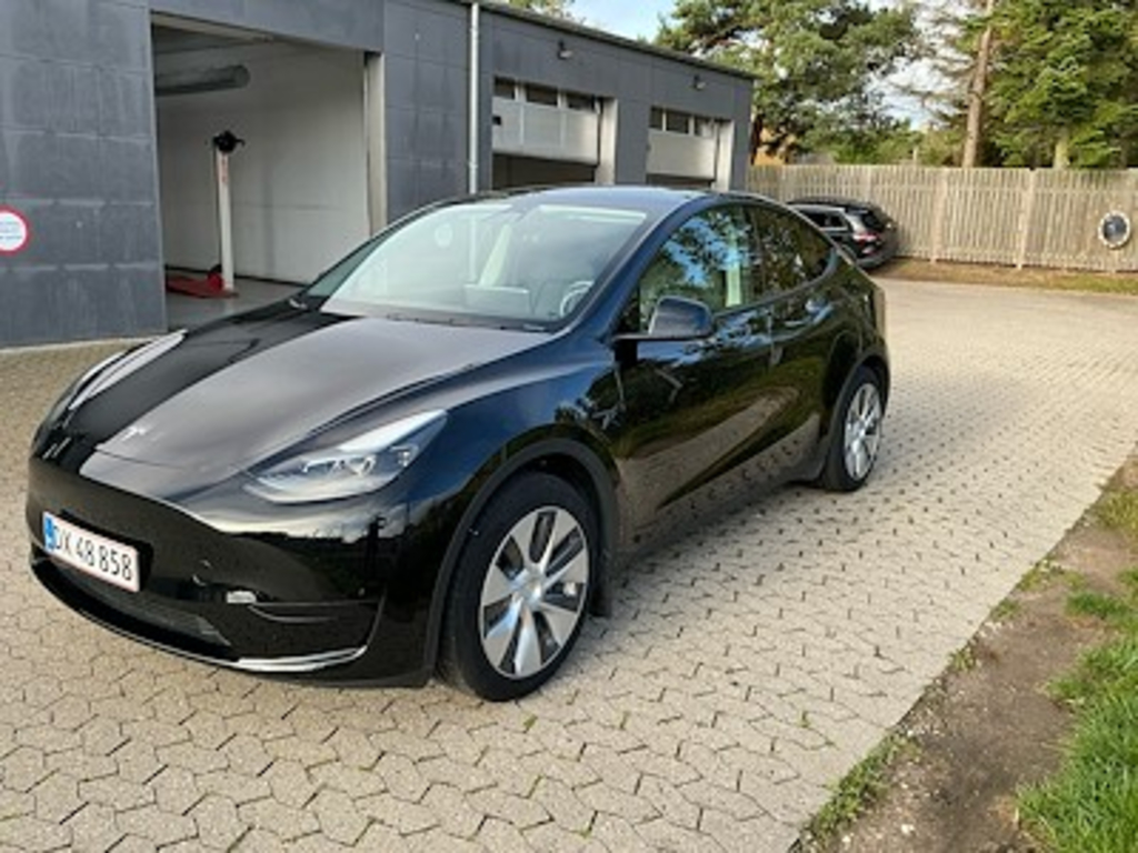 Tesla Model Y BEV RWD UA!,
