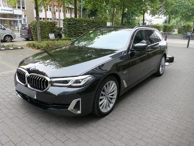 BMW 530e TOURING AUT. Luxury Line, 2022