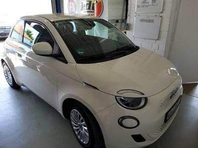Fiat 500e -, 2023