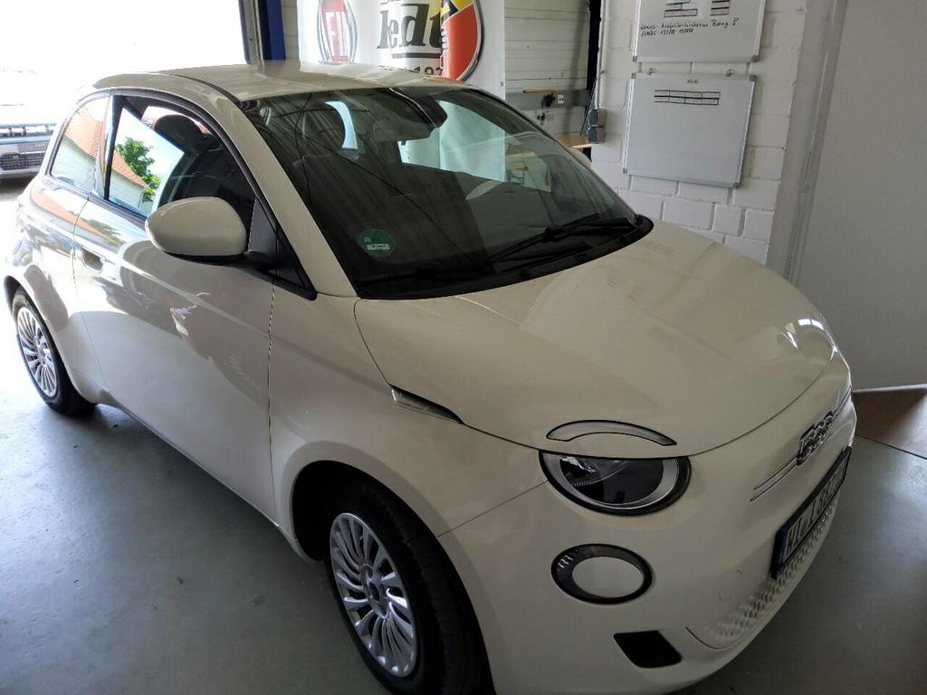 Fiat 500e -, 2023
