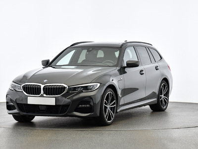 BMW 330e PHEV xDrive Touring, 2021
