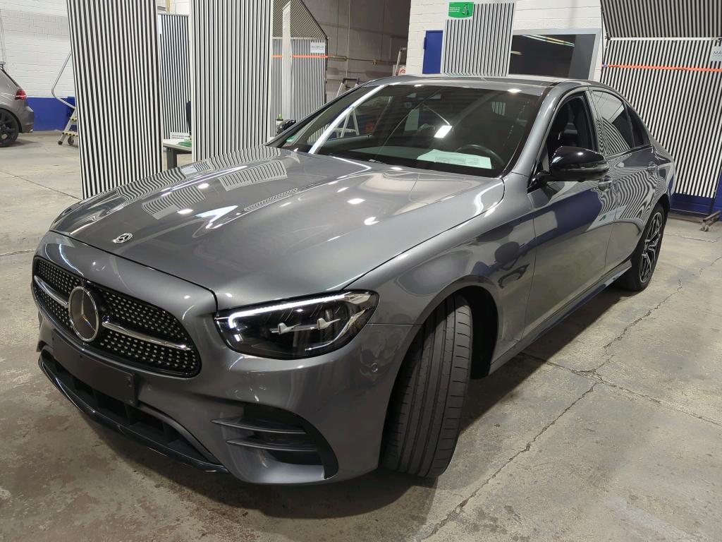 Mercedes-Benz E 300 DE 4MATIC 9G-TRONIC AMG Line, 2022