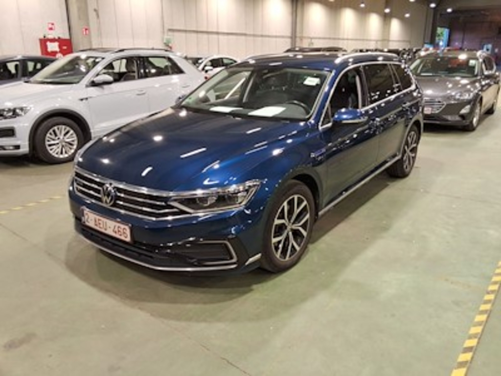 Volkswagen Passat variant 1.4 TSI MSQ VARIANT GTE BUSINESS
