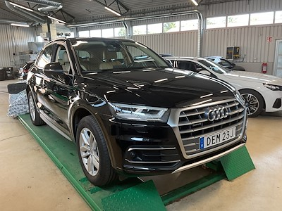 Audi Q5 50 TFSI e quattro Proline Sport Assistanspaket Skinn