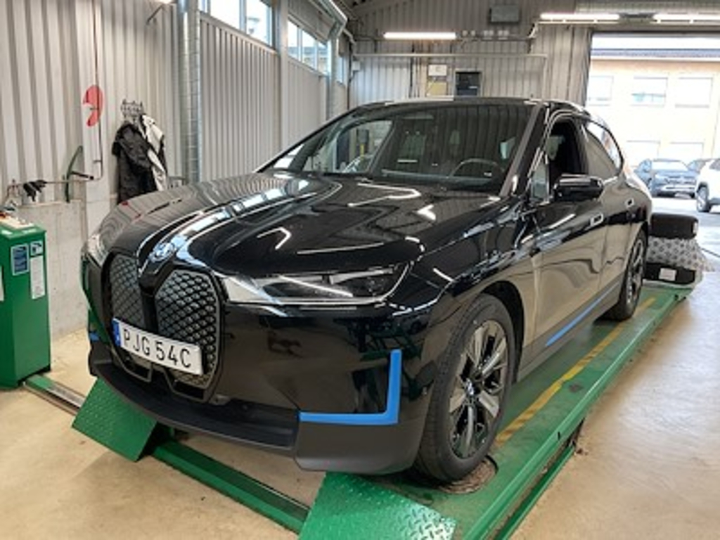 BMW IX iX xDrive40 Exclusive Sky Lounge Panoramaglastak Skinn