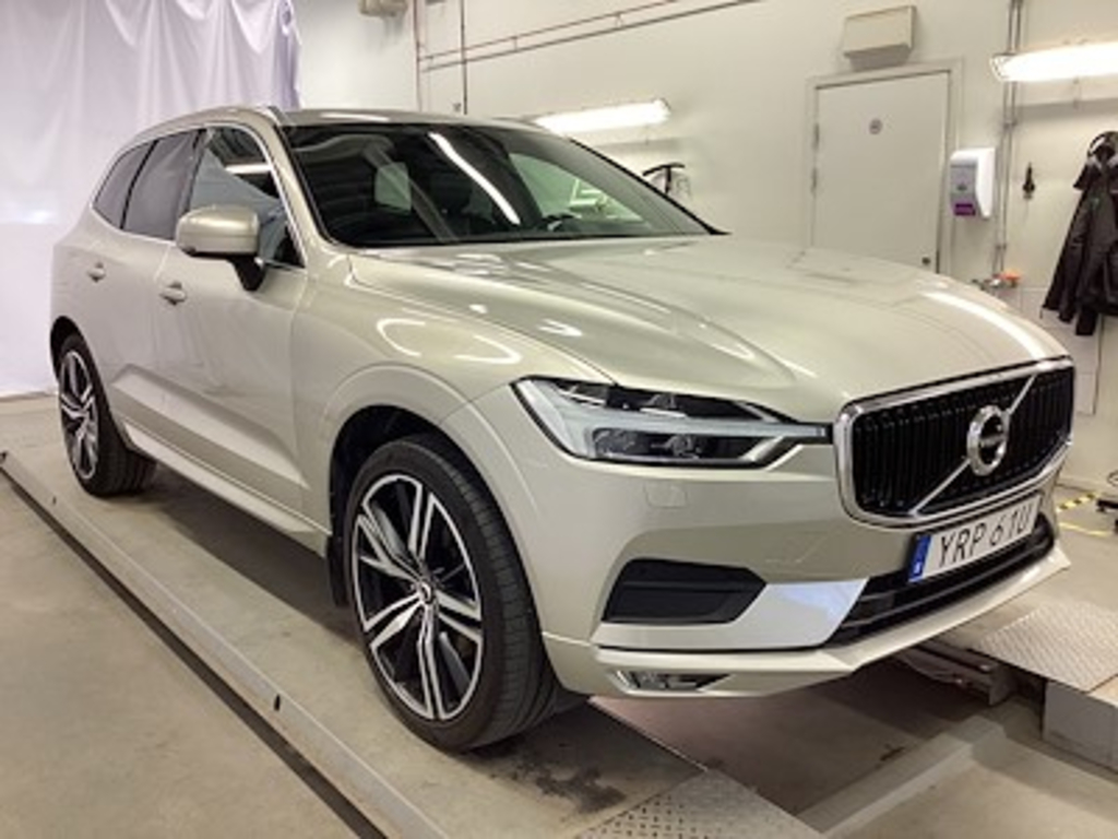 Volvo XC60 B5 Momentum Adv Edition Interiorpaket Klimatpaket 2 Drag