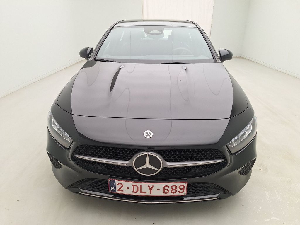 Mercedes-Benz Classe a (w177) A 180 LUXURY LINE, 2023
