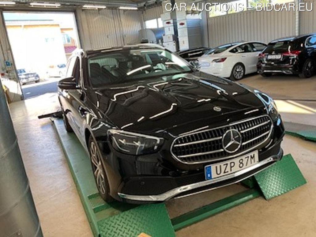 Mercedes-Benz E-Class 300 de T 4MATIC Avantgarde Premiumpkt Plus Drag