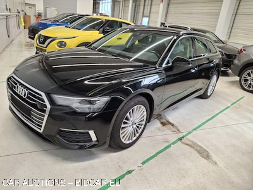 Audi A6 Avant 40 TDI quattro S-tronic Design 150