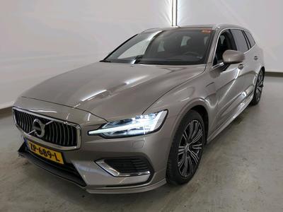 Volvo V60 2.0 T8 TWIN ENGINE AWD INSCRIPTION, 2019