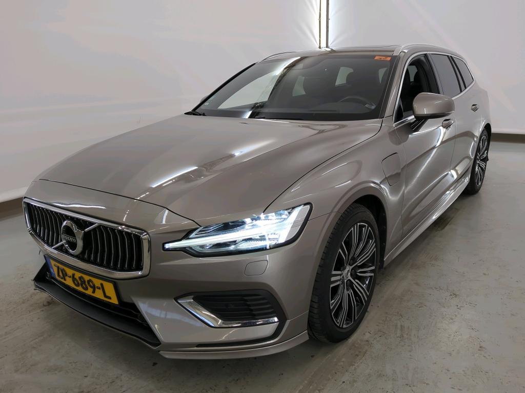 Volvo V60 2.0 T8 TWIN ENGINE AWD INSCRIPTION, 2019