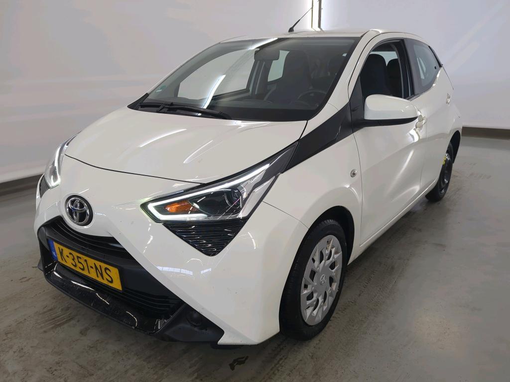Toyota Aygo 1.0 VVT-I X-PLAY, 2021