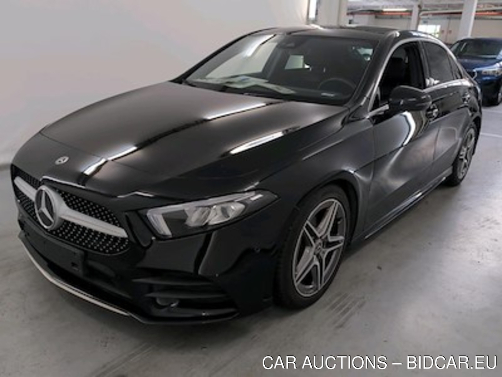 Mercedes-Benz Classe A sedan diesel v177 A 180 d Launch Edition (EU6d-TEMP) STOCK