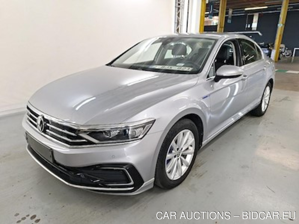 Volkswagen Passat 1.4 TSI GTE BUSINESS DSG