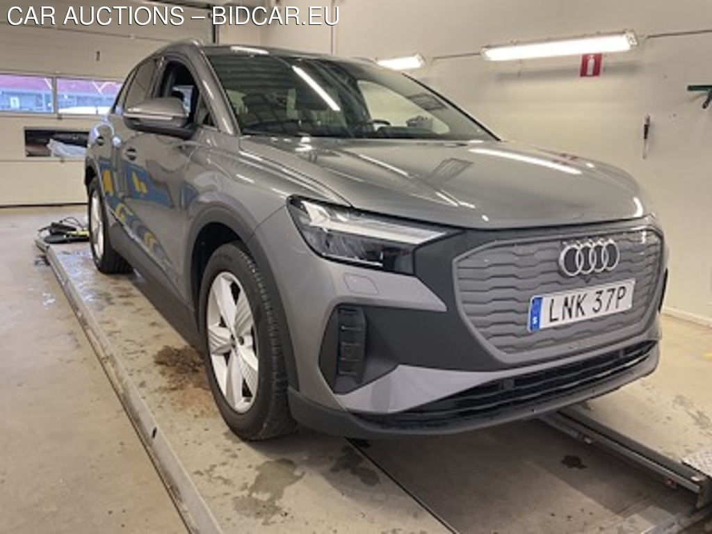 Audi Q4 e-tron 45 e-tron quattro Drag Cockpit