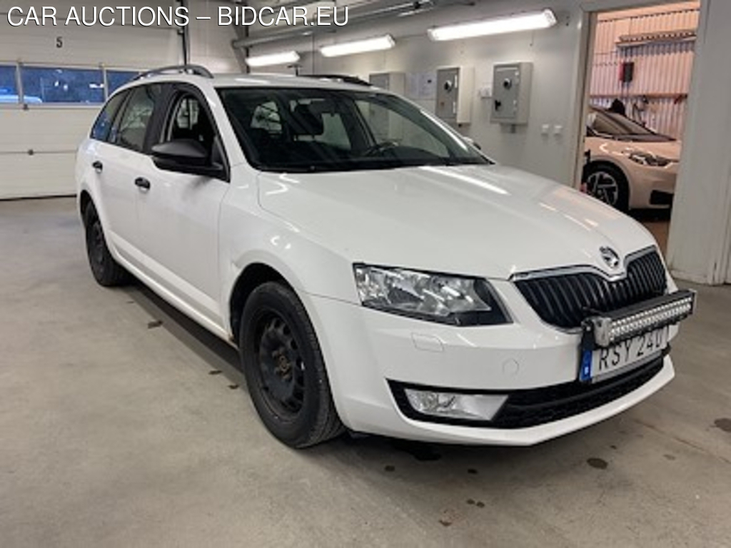 Skoda Octavia Kombi 1.6 TDI 4x4 Ambition Drag Varmare