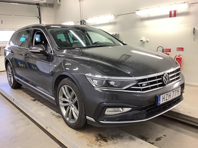 Volkswagen Passat 2.0 TDI 4Motion 200HK R-Line Drag Paket Cockpit Varmare