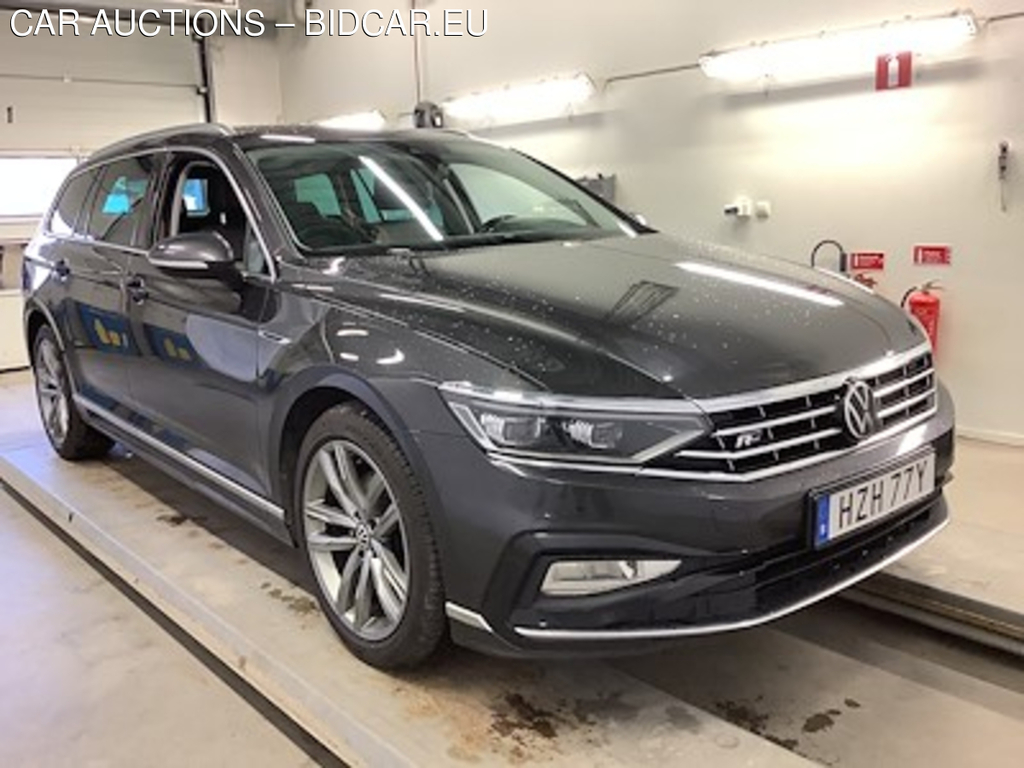 Volkswagen Passat 2.0 TDI 4Motion 200HK R-Line Drag Paket Cockpit Varmare