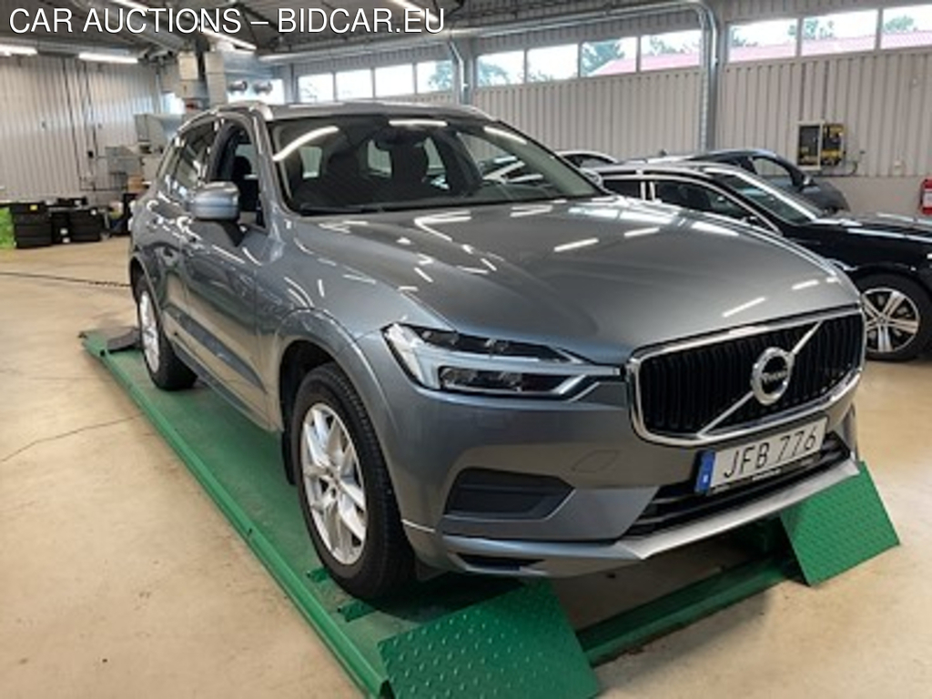Volvo XC60 D4 AWD Momentum SE Interiror Paket VoC CarPlay Drag