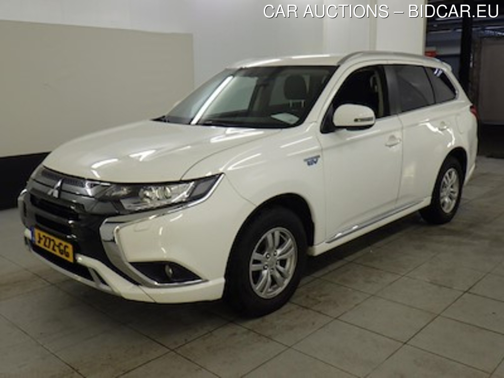 Mitsubishi Outlander PHEV Pure 5d