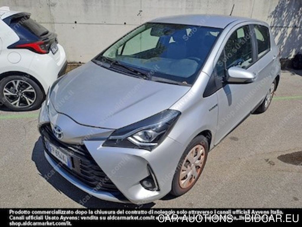 Toyota yaris 1.5 hybrid active hatchback -