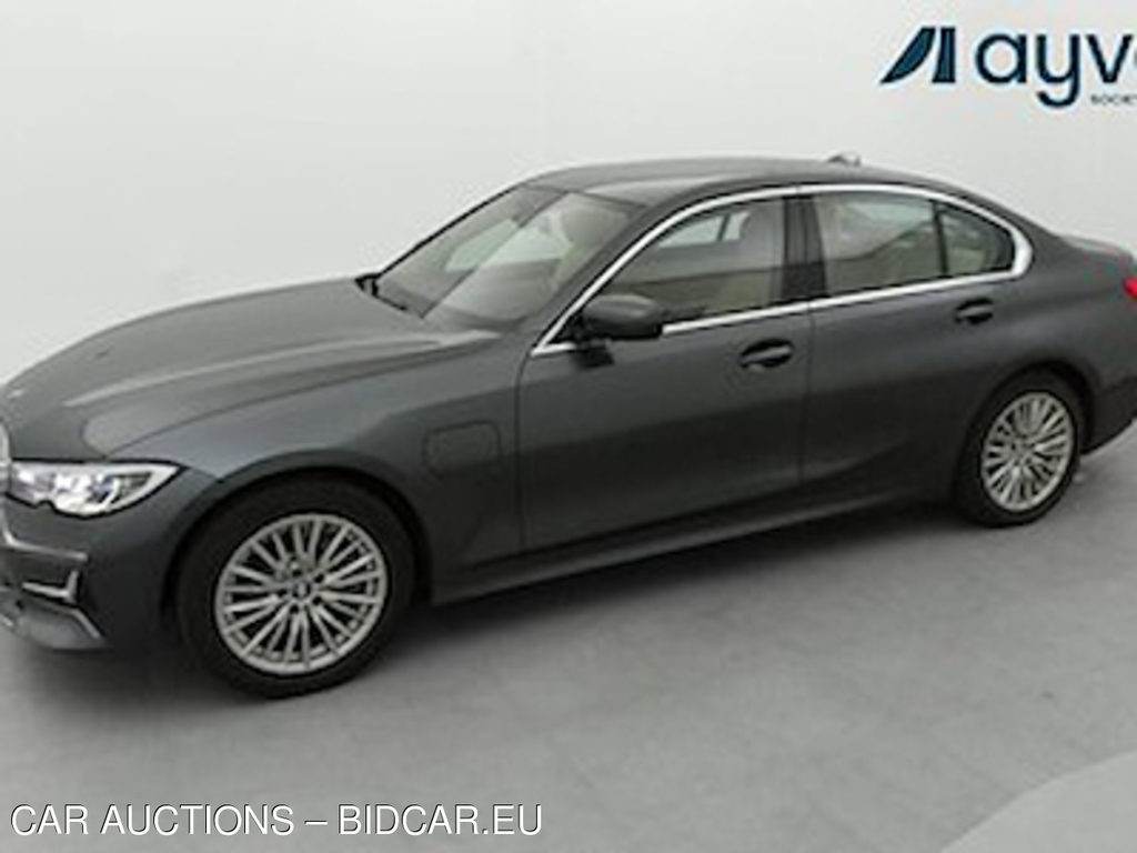 BMW 330e luxury 184 CV Business Pack Plus, Laser Light, HiFi, Cuir, Navi, Camera