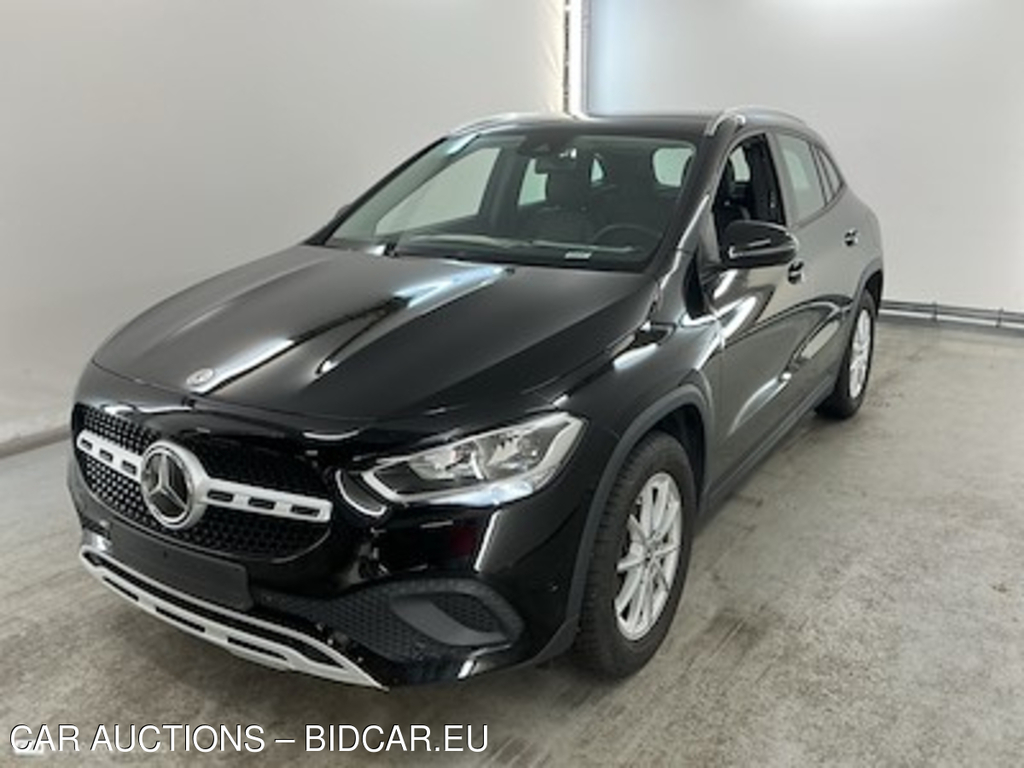 Mercedes-Benz GLA 2.0 GLA 180 D DCT BUSINESS SOLUTION ESS
