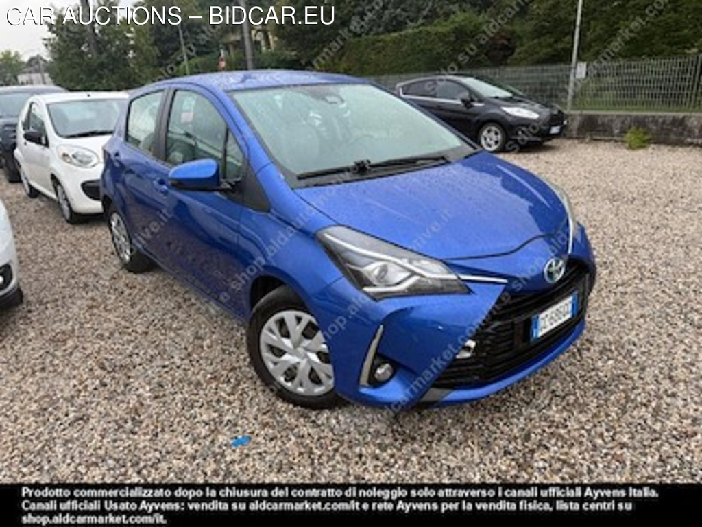 Toyota yaris PC 1.5 hybrid business -