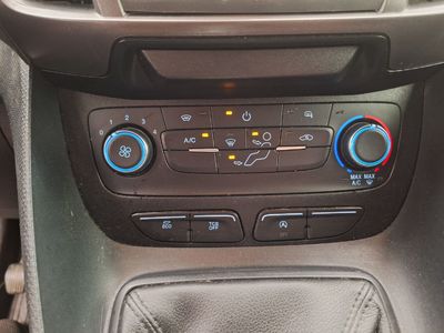 Ford Transit connect lwb diesel - 2021 210 1.5 TDCI TREND, 2021