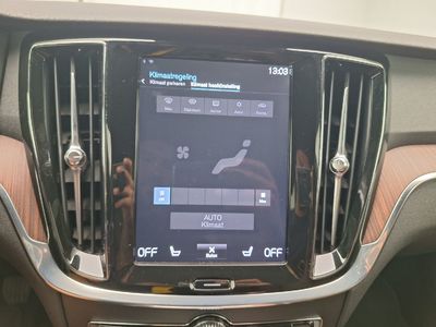 Volvo V60 diesel - 2018 V60 2.0 D3 MOMENTUM PRO, 2020