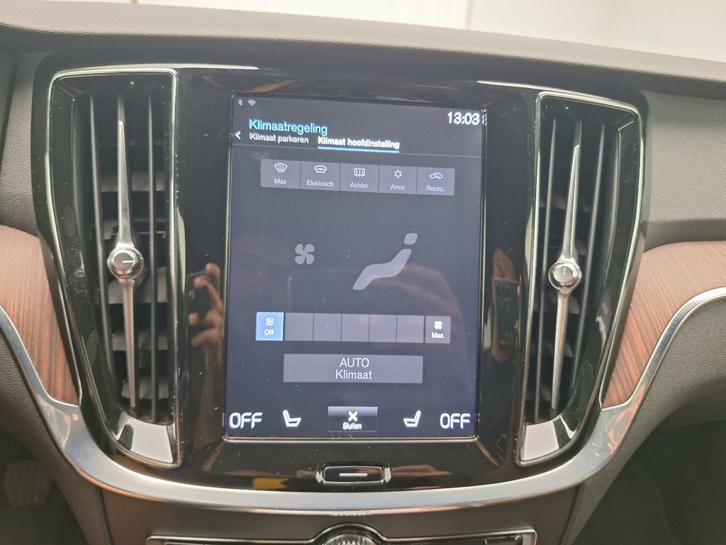 Volvo V60 diesel - 2018 V60 2.0 D3 MOMENTUM PRO, 2020