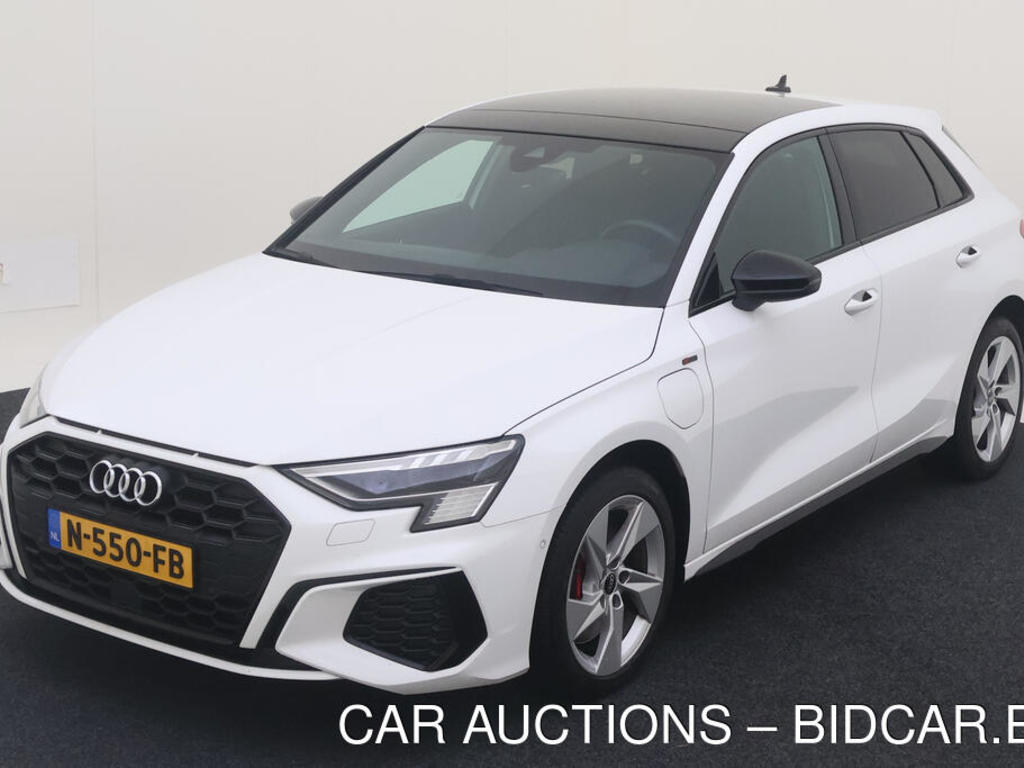 Audi A3 Sportback 45 TFSI PHEV 245PK S TRONIC S ED COMPETITION B&amp;O LED PARK PANO, 2021