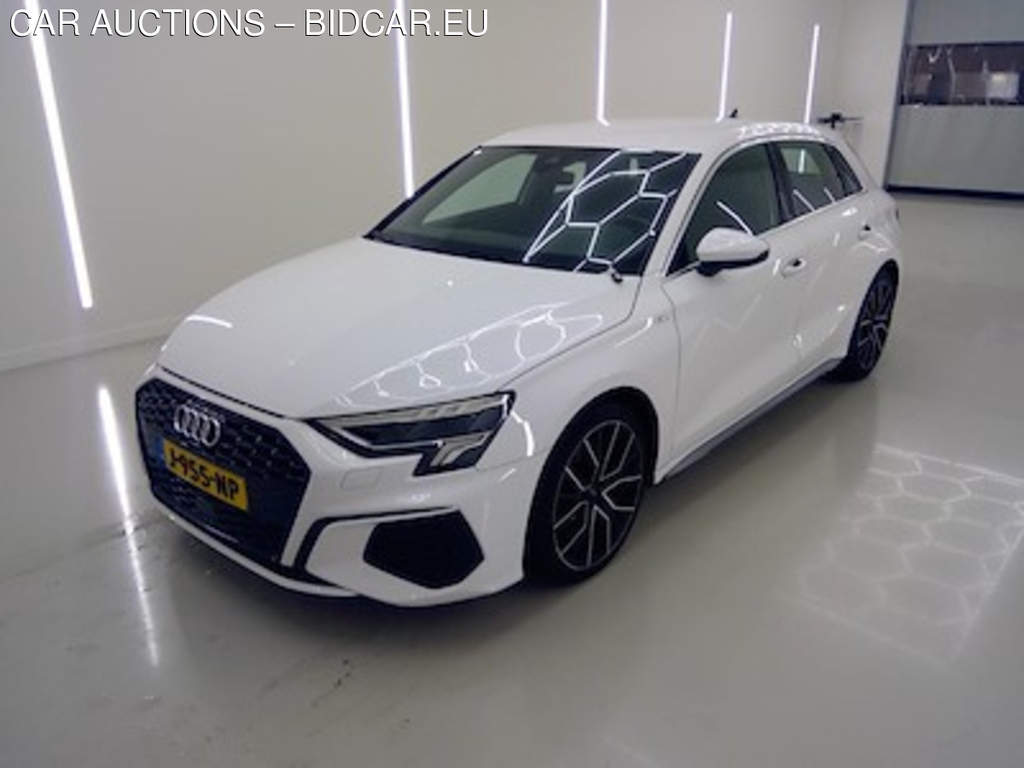 Audi A3 sportback 30 TFSI S edition 5d